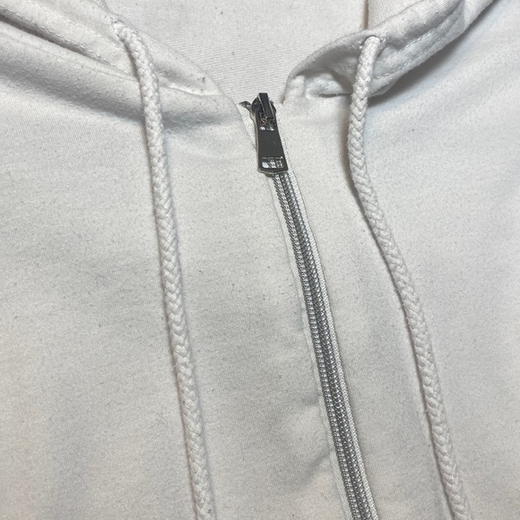 Two piece set - Picture 4 of 11